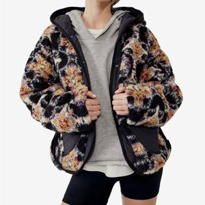 NWT FP Free People Movement Elevation
Jacquard Reversible Fleece Jacket L